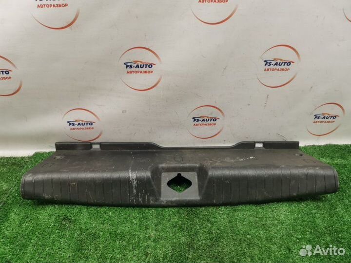 Накладка замка багажника задняя Chevrolet Lacetti