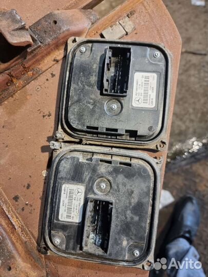 Блок управления фарой mercedes