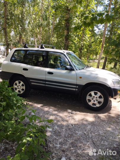 Toyota RAV4 2.0 AT, 1995, 408 000 км