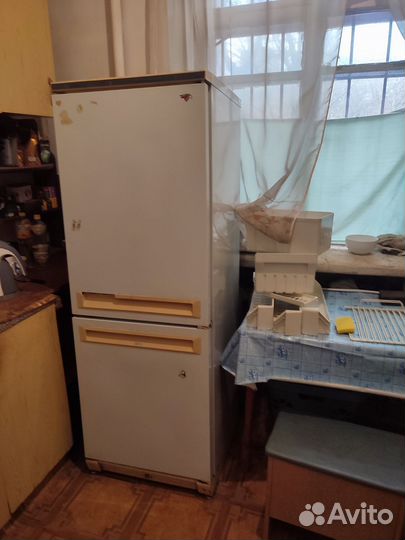 Холодильник stinol RF s 275(не работает низ)