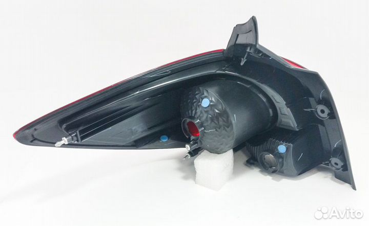 Фонарь правый задний в крыло Chevrolet Cruze