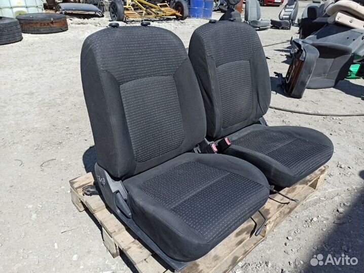 Сиденье Nissan Almera Classic B10 QG16 2008