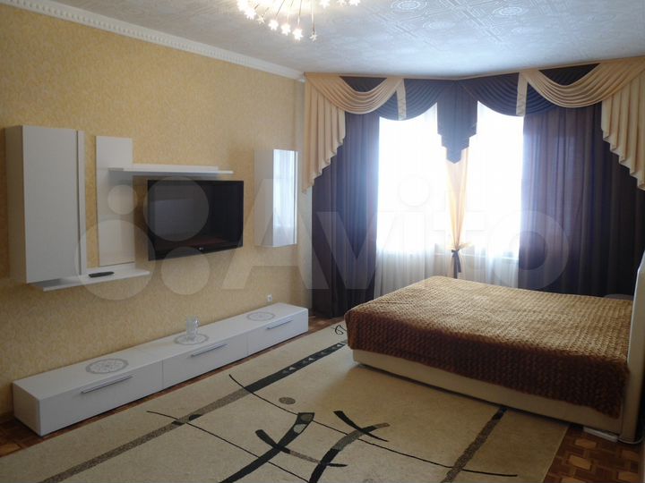 1-к. квартира, 43 м², 2/5 эт.