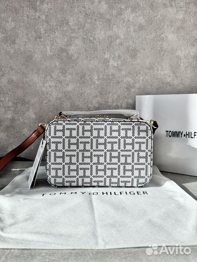 Сумка Tommy Hilfiger