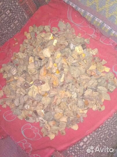 Янтарь необработанный