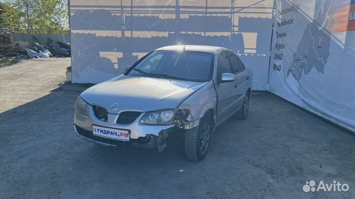 Кронштейн двигателя Nissan Almera (N16) 14017-6N10