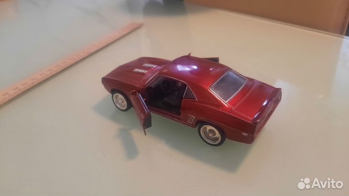 Модель машины chevrolet camaro 1969