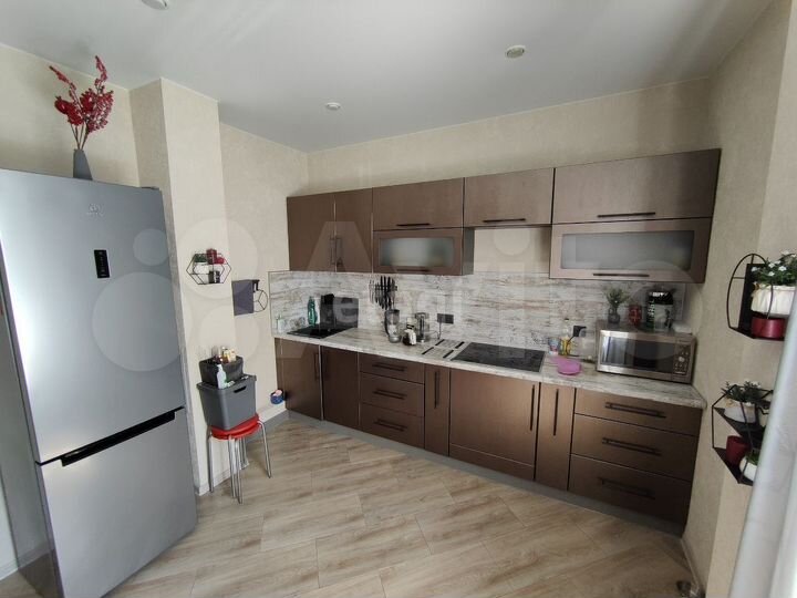 3-к. квартира, 77,8 м², 1/17 эт.