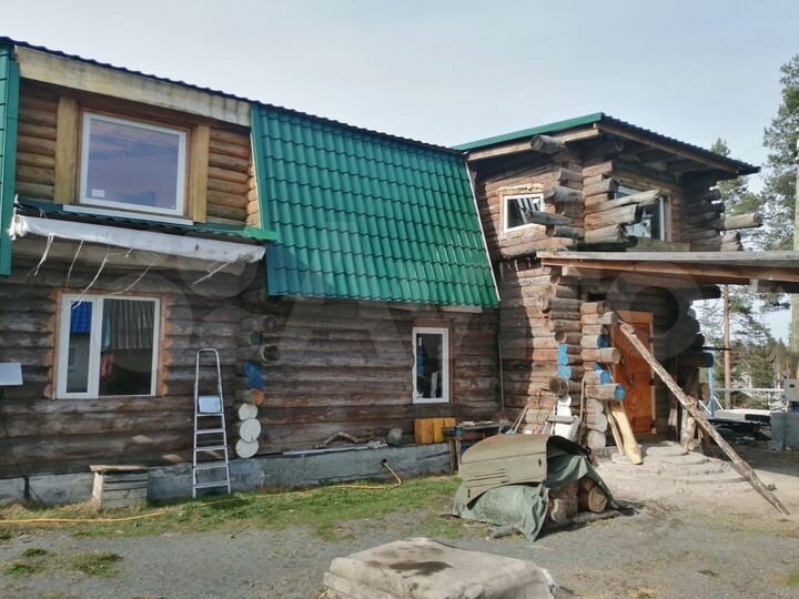 Дом 200 м² на участке 8 сот.