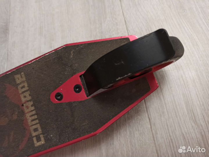 Трюковой самокат Comrade