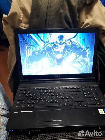 Fujitsu lifebook ah532