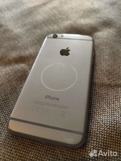 Телефон iPhone 6