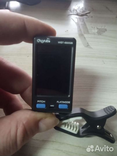 Тюнер для гитары