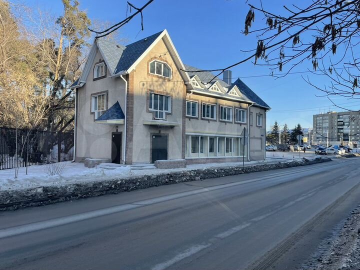 Продажа здания, 522 м² на крупной транспортной раз