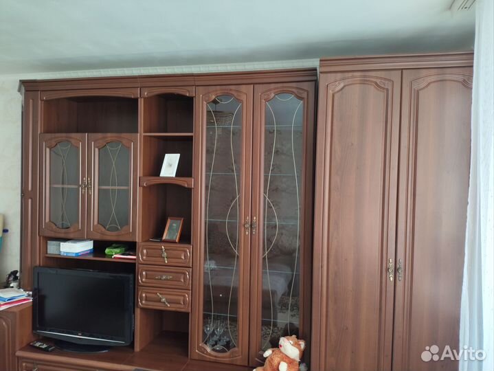 Шкаф стенка