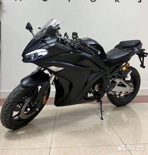 Электромотоцикл Yamaha R3
