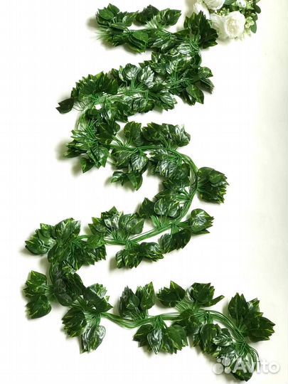 Искусственные цветы, лиана, декор на стену