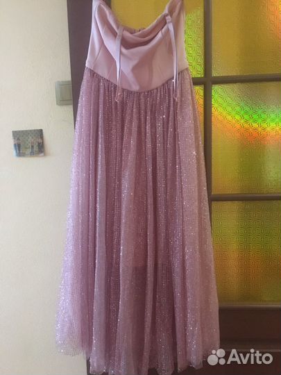 Платье нарядное новое