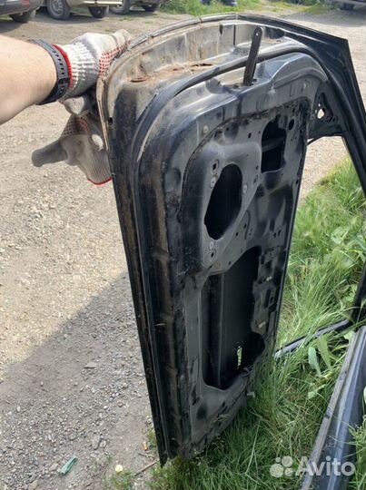 Дверь купе правая Nissan Almera N15