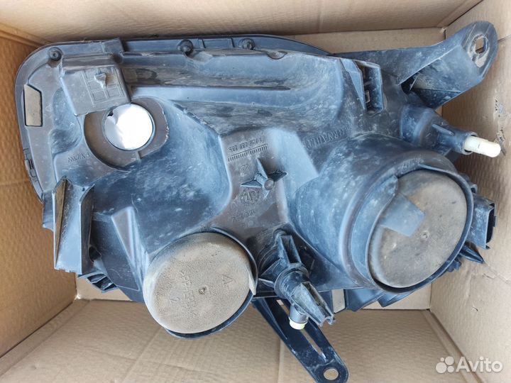 Фара renault duster левая правая