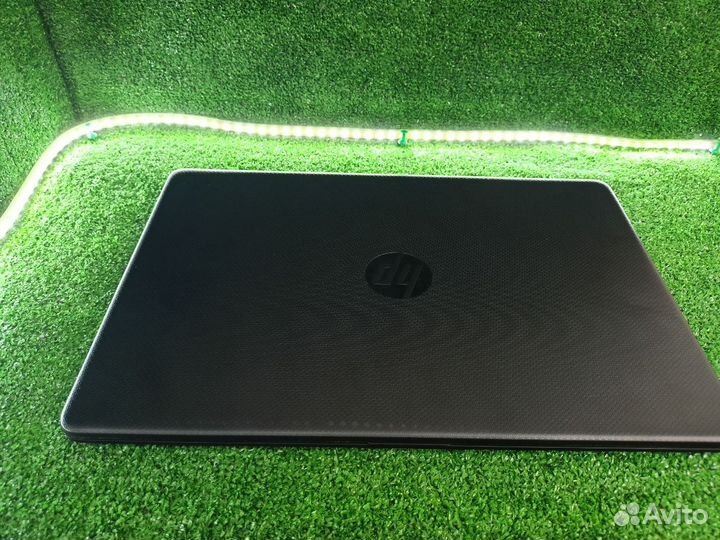 Ноутбук HP новые 4 ядра/ssd
