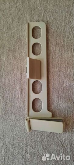 Держатель для бумаг или документов на монитор