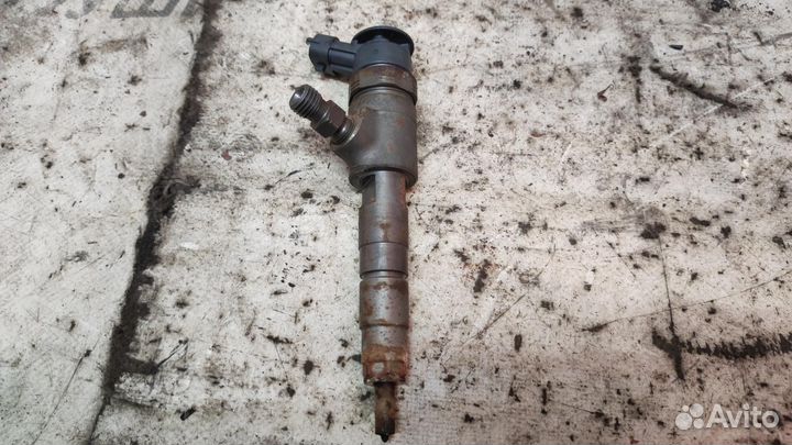 Форсунка топливная для Peugeot-Citroen 208 1