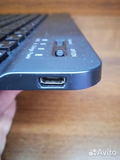 Ультратонкая беспроводная Bluetooth-клавиатура