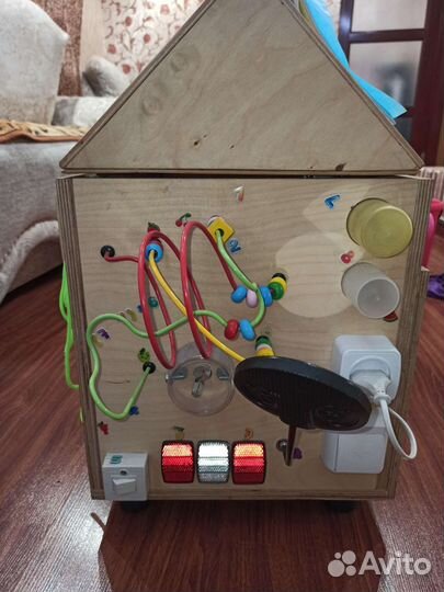 Бизиборд домик со светом