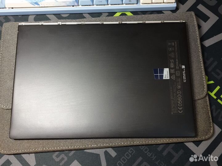 Lenovo yoga book