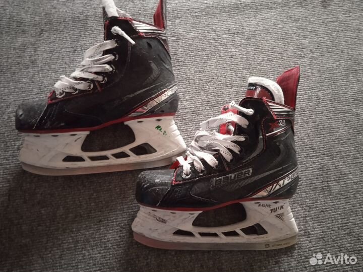 Хоккейные коньки bauer vapor X2.7 34 размер
