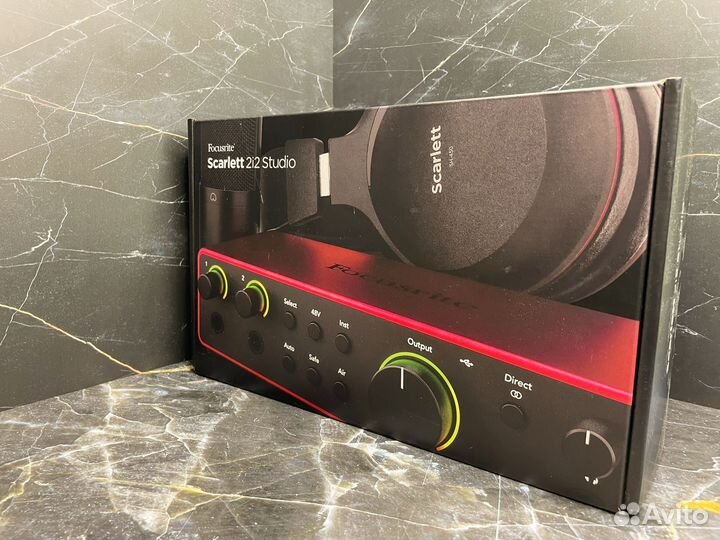 Focusrite scarlett 2i2 4th gen studio
