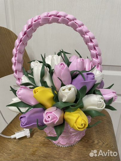 Корзина с цветами из изолона