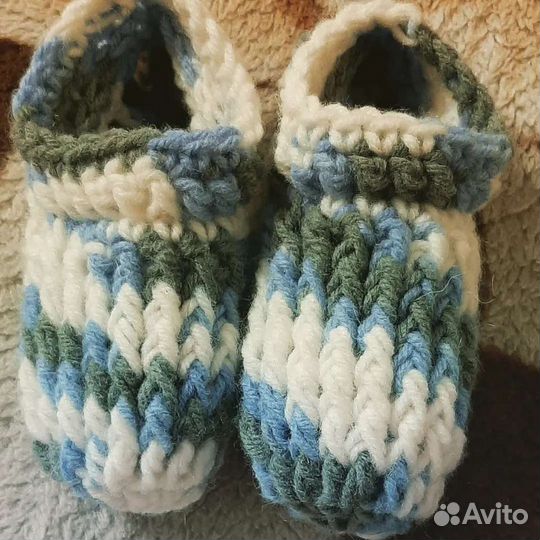 Вяжу на заказ носочки и пинетки