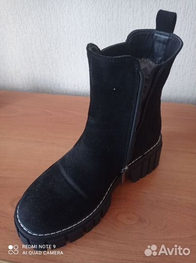 Ботинки женские зимние 37 размер черные
