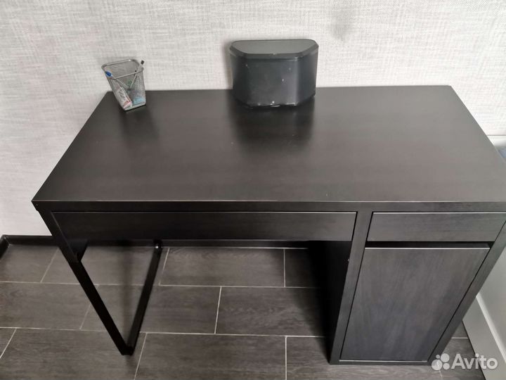Письменный стол для школьника IKEA