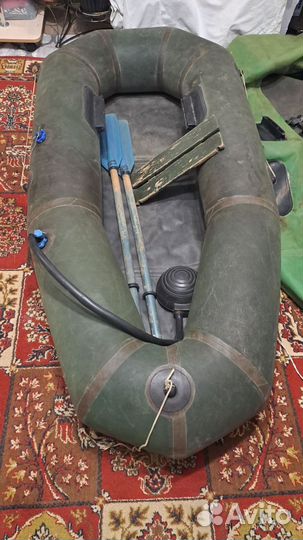 Лодка надувная одноместная