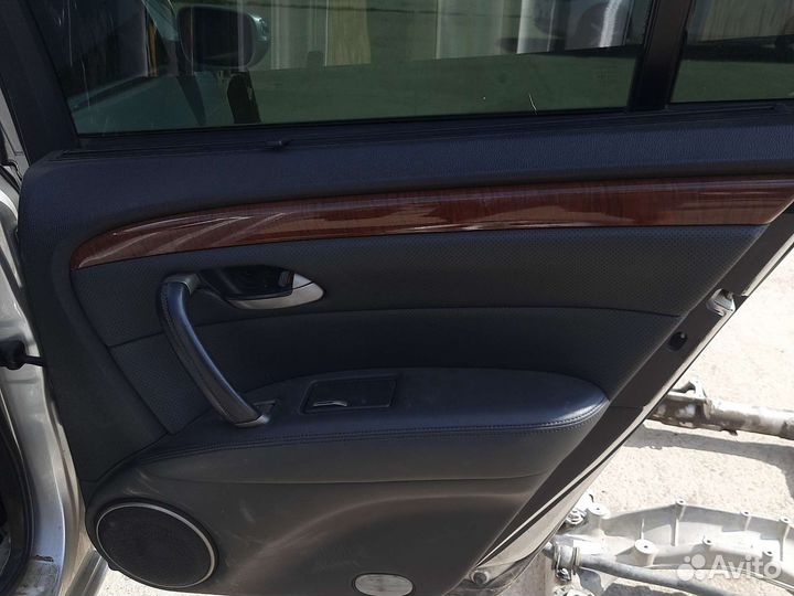 Дверные карты обшивки Honda Legend