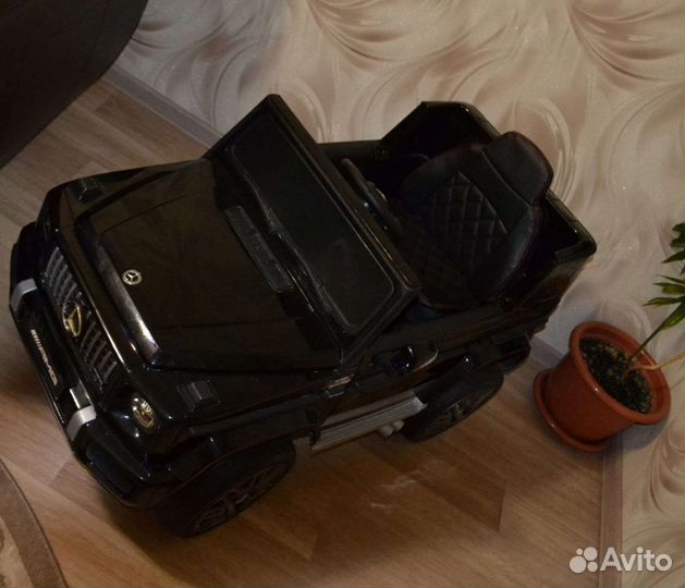 Детский электромобиль