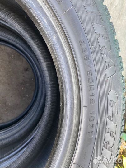 Goodyear UltraGrip 500 235/60 R18 107T