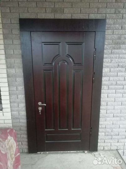 Доборы, откосы отделка входных групп