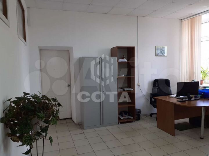 Сдам офисное помещение, 241.1 м²