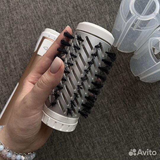 Фен-щетка Rowenta