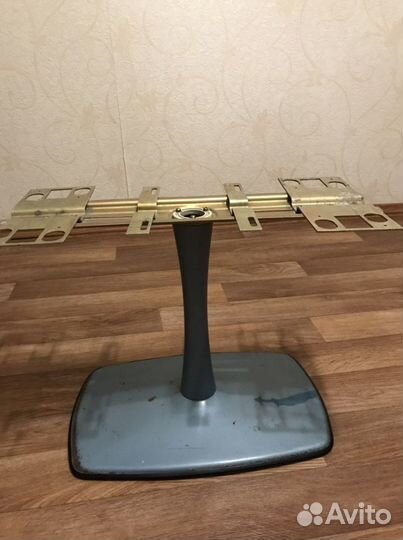 Подставка для телевизора
