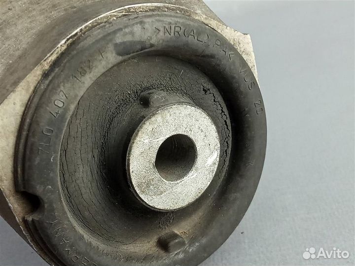 Рычаг передний правый Audi Q7 4L 20122015