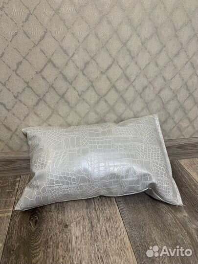 Кушетка и этажерка (столик косметолога)