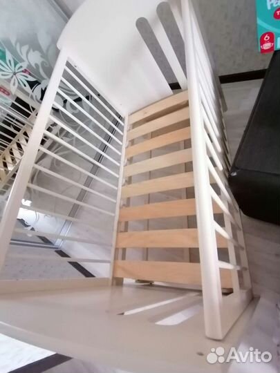 Детская кроватка маятник