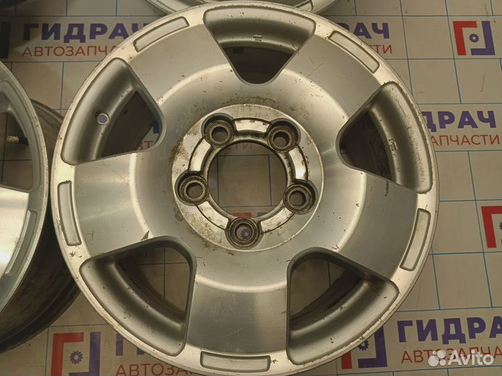 Комплект оригинальных литых дисков Toyota Tundra R