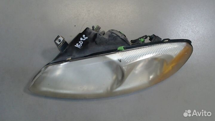 Фара (передняя) Dodge Stratus, 2002