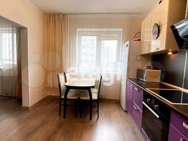 2-к. квартира, 59,8 м², 4/10 эт.